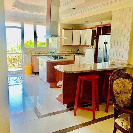 Masaki-Sea View 2-Bedroom Apt With Free Wi-Fi ダル・エス・サラーム エクステリア 写真